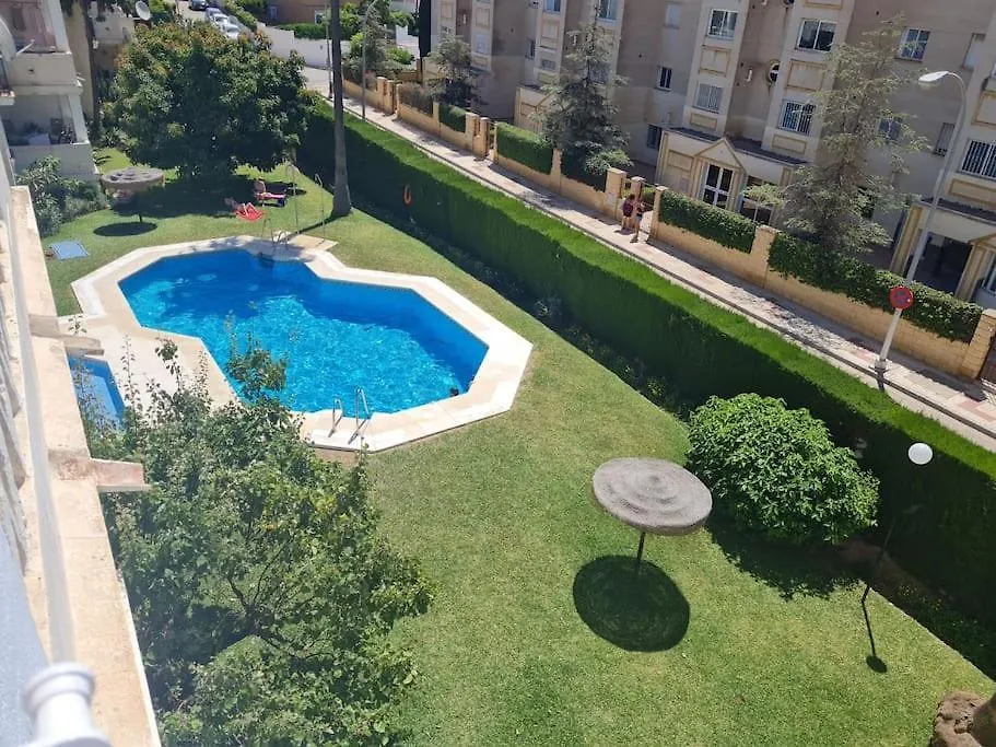 Encantador Apartamento Residencial Con Piscina Torremolinos İspanya