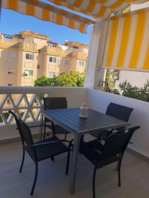 Daire Encantador Apartamento Residencial Con Piscina Torremolinos