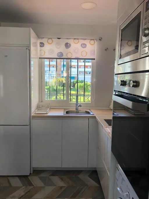 Encantador Apartamento Residencial Con Piscina Torremolinos İspanya